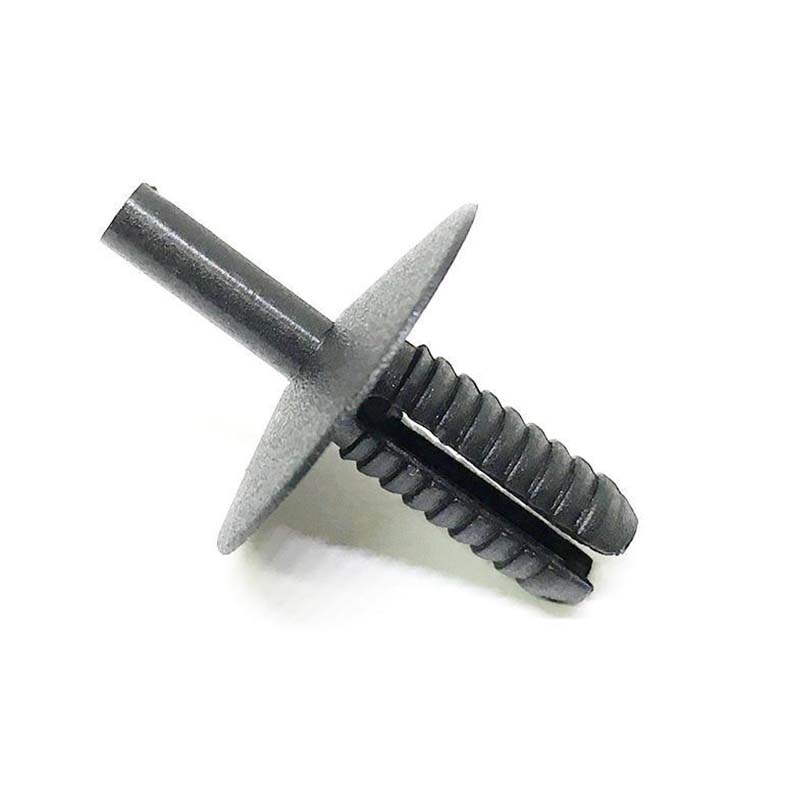 Pagpapalawak ng rivet clip