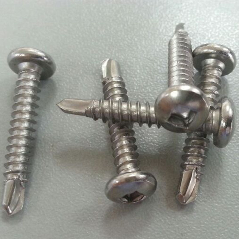 Pan head screw na may square recess