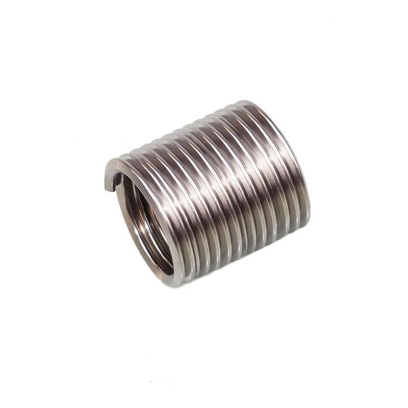 Mga pagsingit ng screw thread