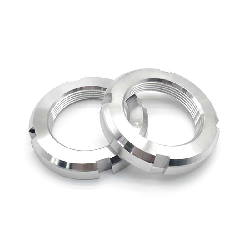 Structurally tunog locking nut