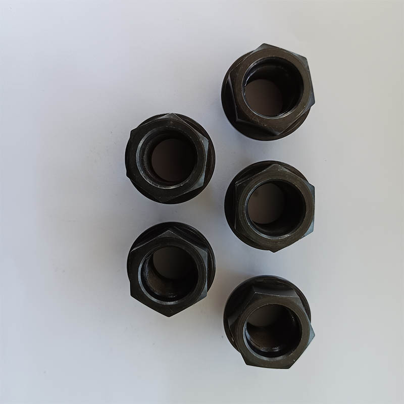 Tyre nuts